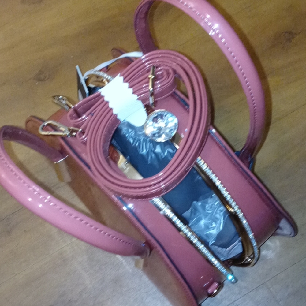 Purse - Picture 2 of 2